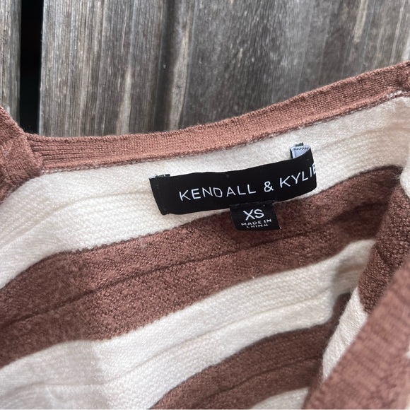 Brown and White Striped Pacsun Top - Picture 3 of 5